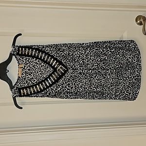 Womans Choices Vneck, Sequined, Sleeveless Top. Size Large